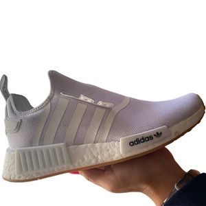 NMD_R1 PRIMEBLUE SHOES